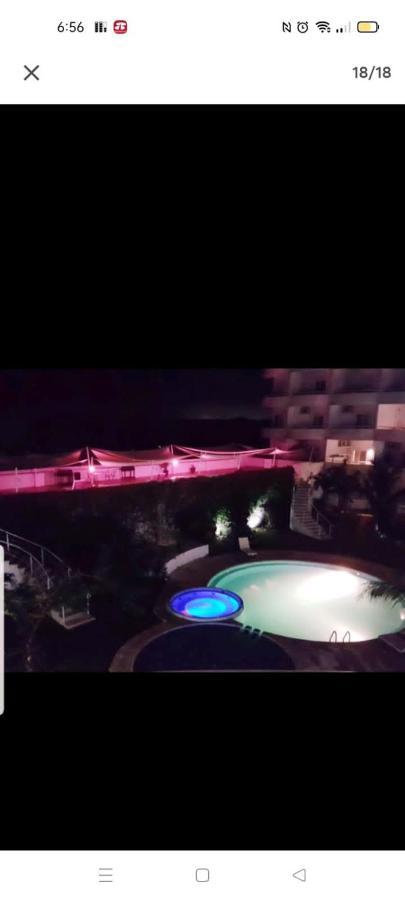 Apartment Suites 112 *